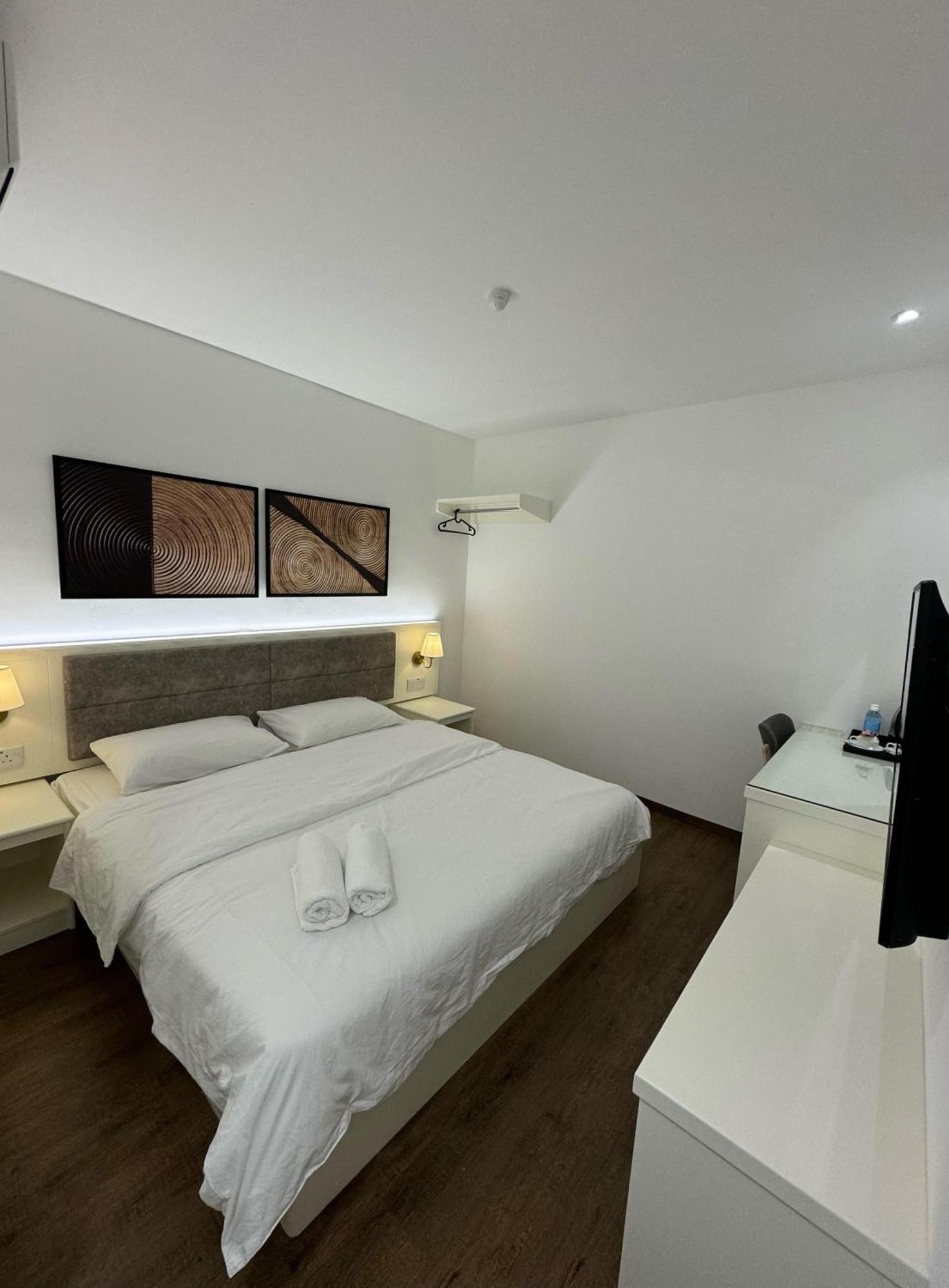 52 The Grace Hotel Muar Bagian luar foto