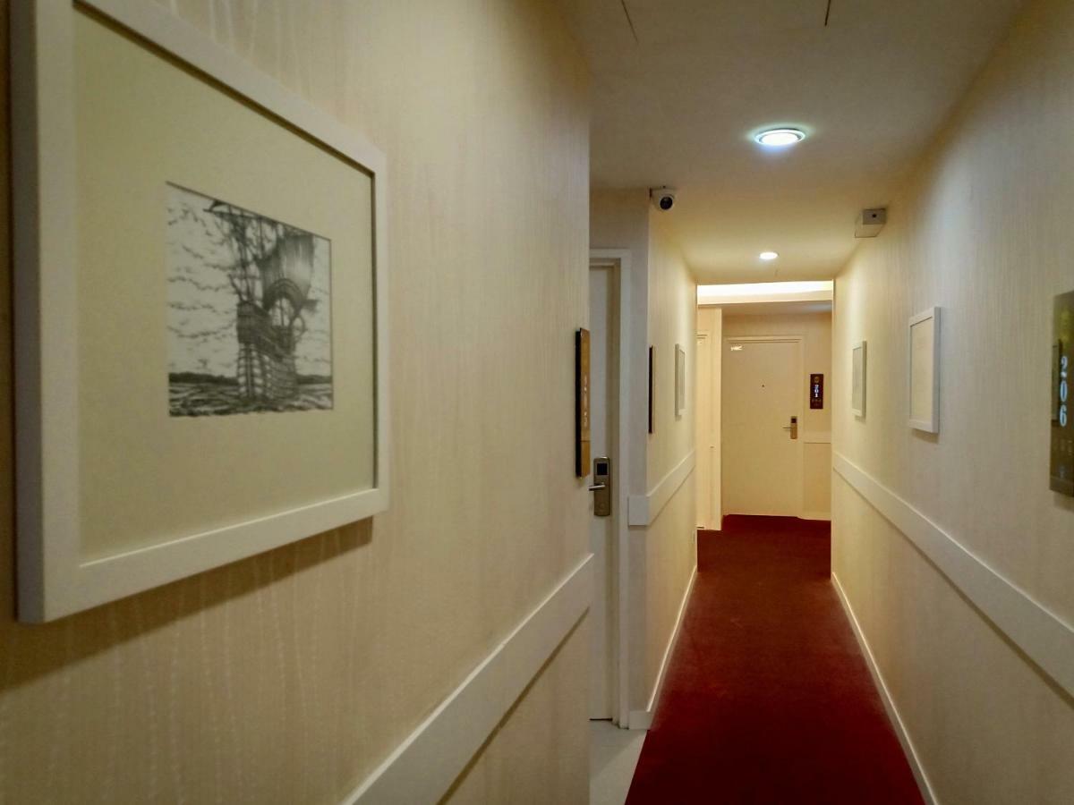52 The Grace Hotel Muar Bagian luar foto